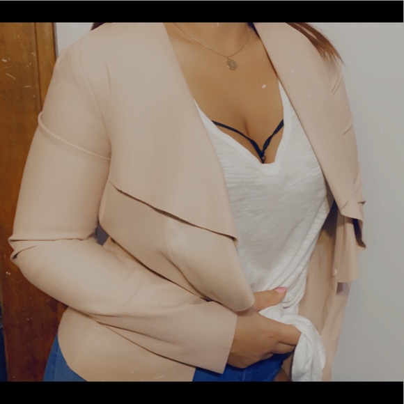 Zara’s Women’s Pale Pink Faux Leather Jacket - Picture 6 of 13